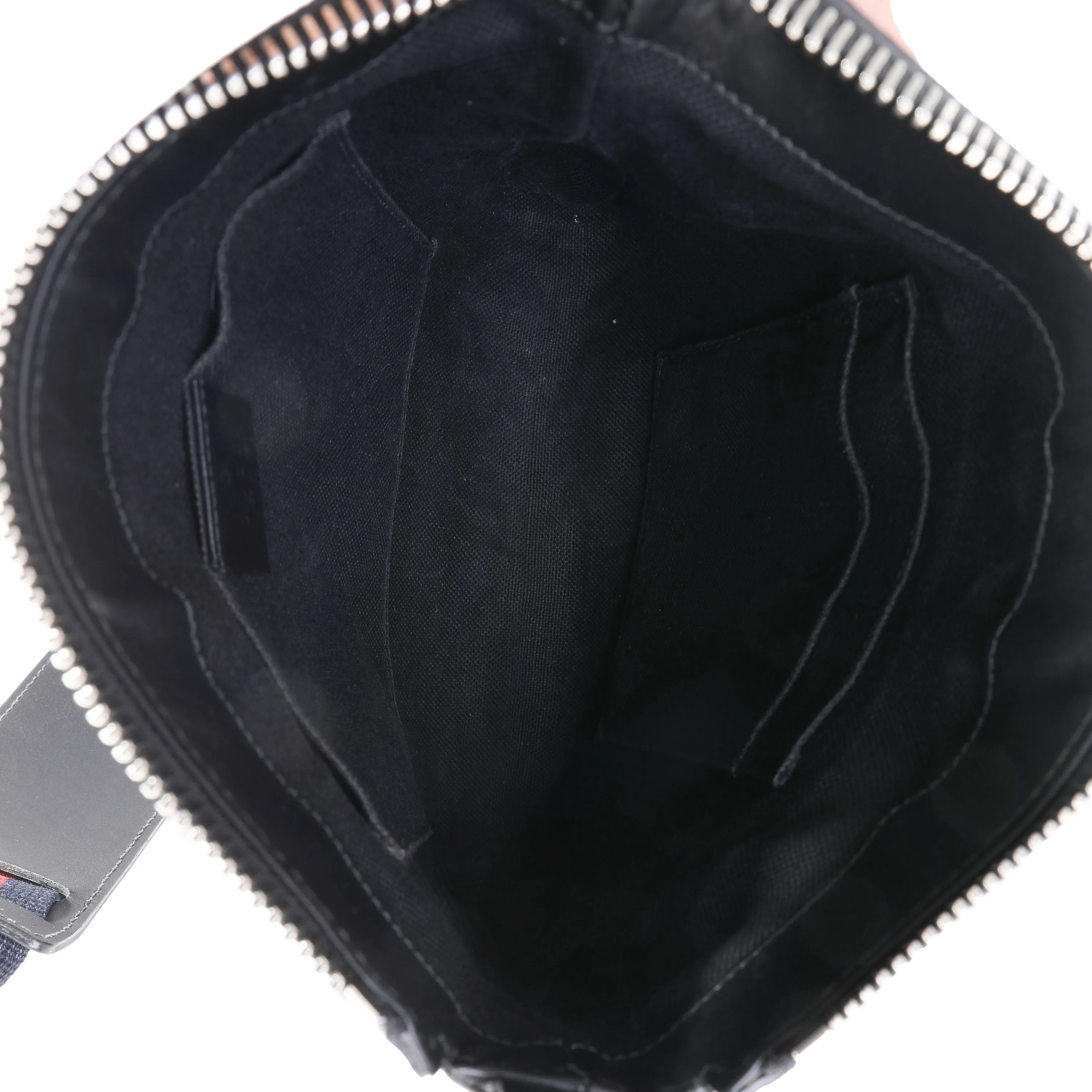 Black GG Supreme Small Messenger Bag
