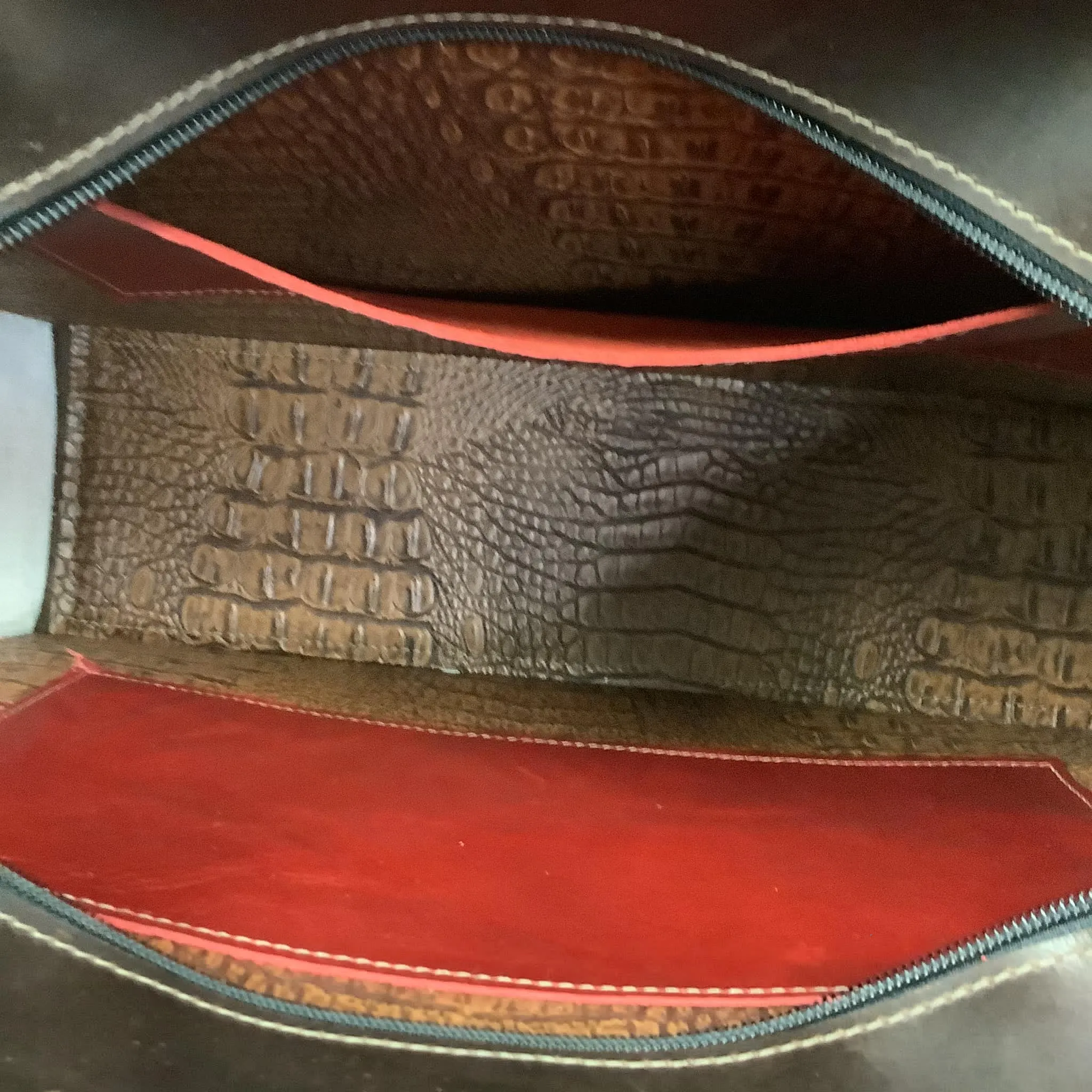 Get Outta Town Hybrid Tote - #26699