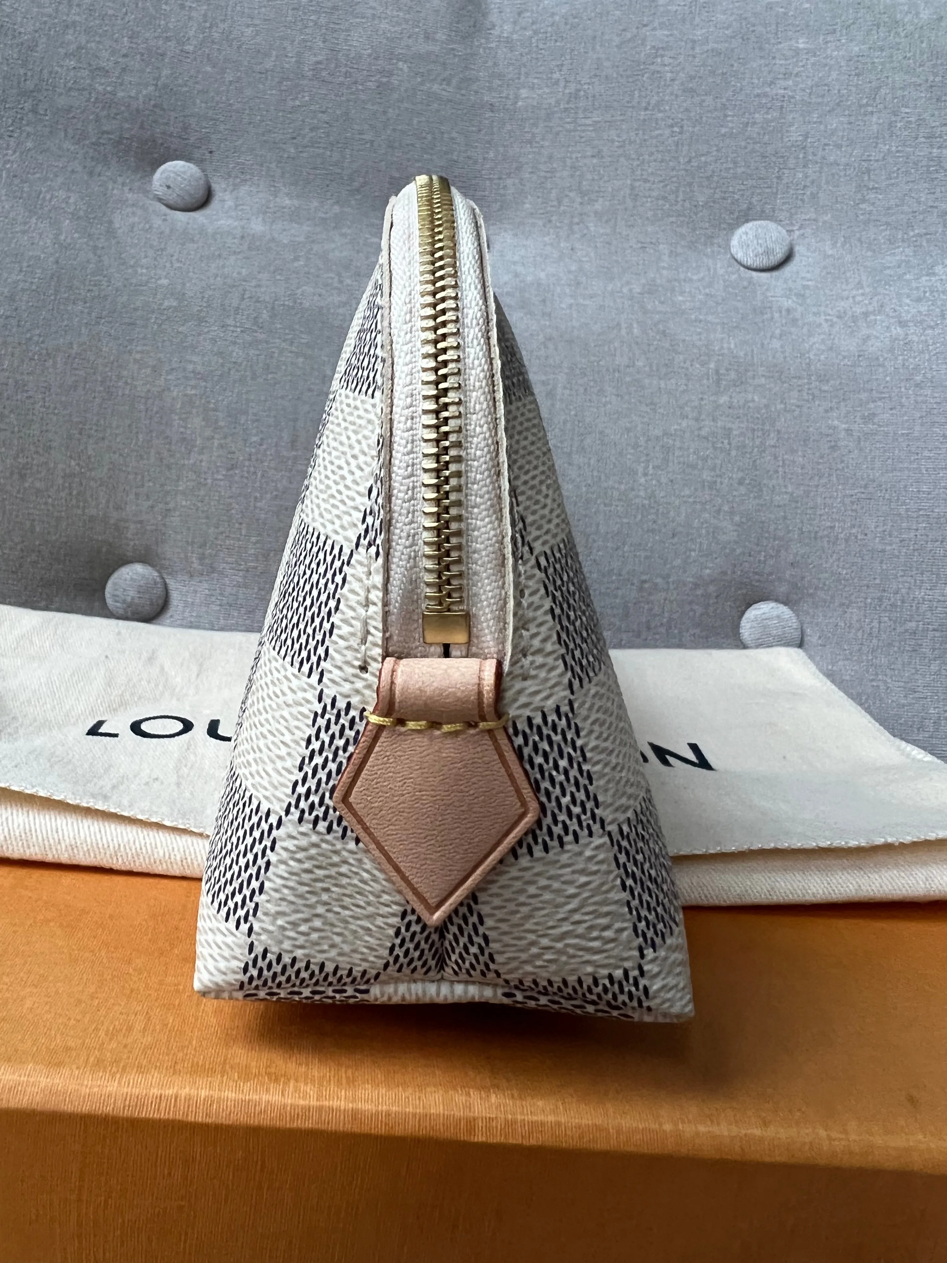 Louis Vuitton Cosmetic Pouch Damier Azur (RRP £405)