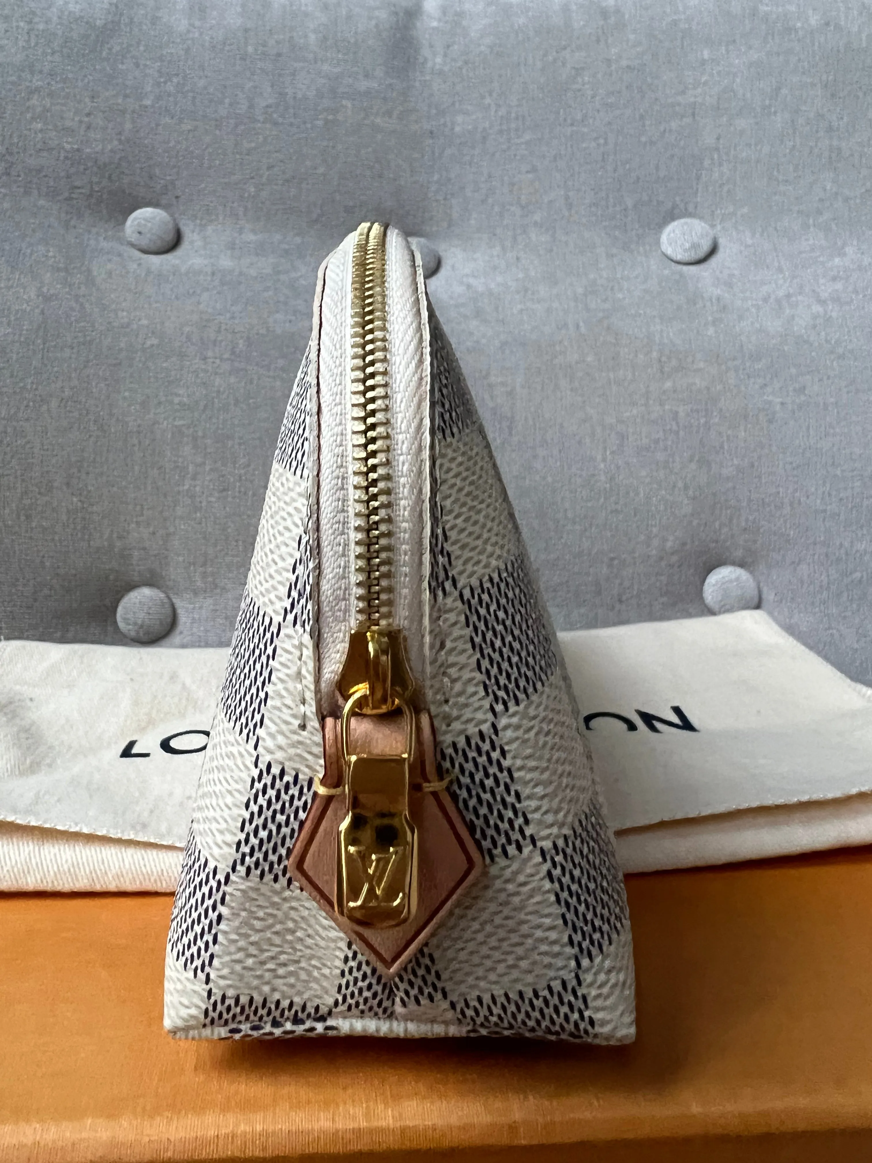 Louis Vuitton Cosmetic Pouch Damier Azur (RRP £405)