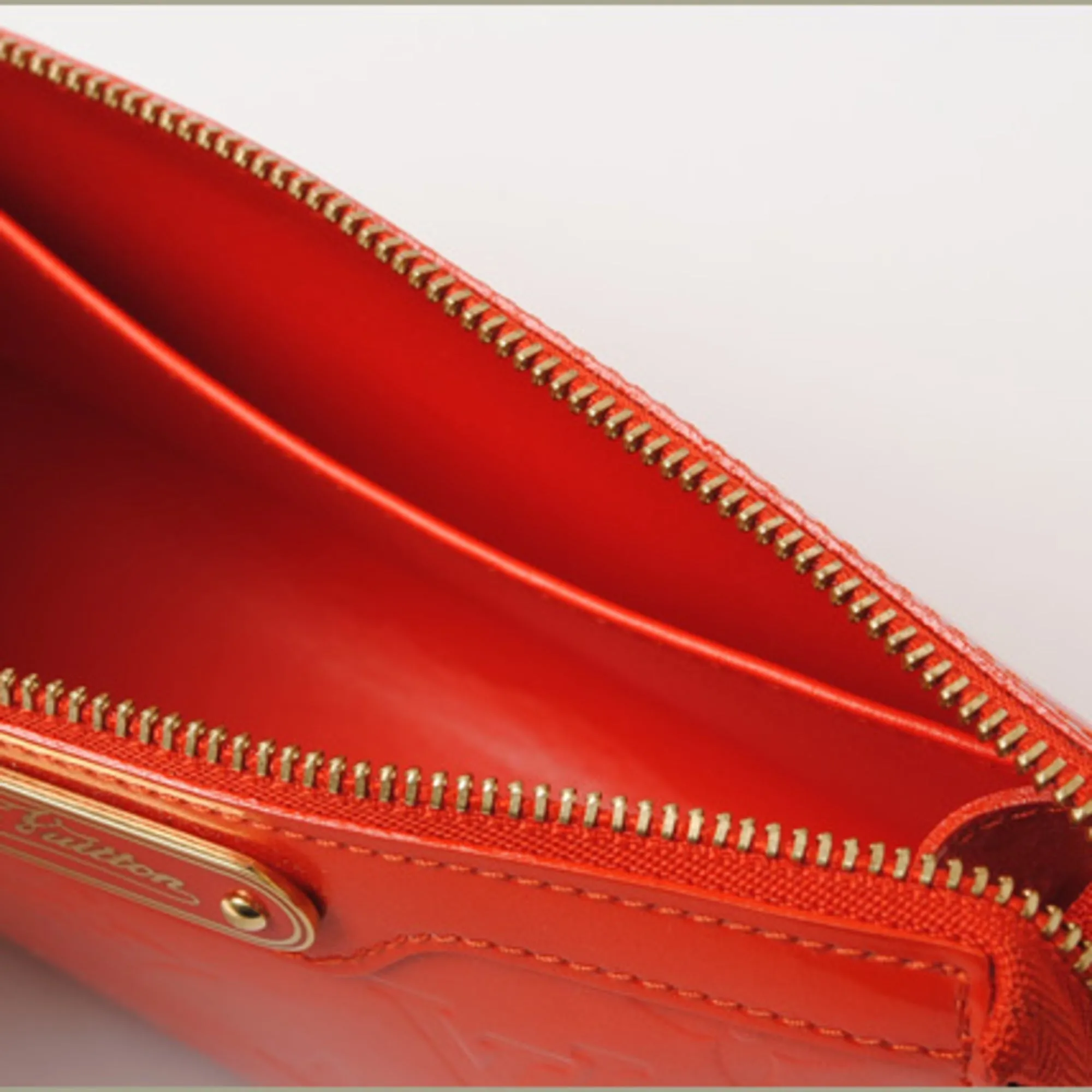 Louis Vuitton Pochette Patent Leather Clutch Bag ()