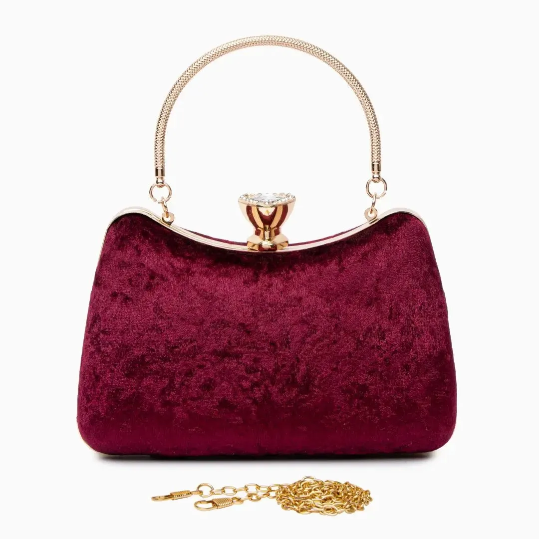 Sara | A Classic Velvet Clutch for Sophisticated Evenings