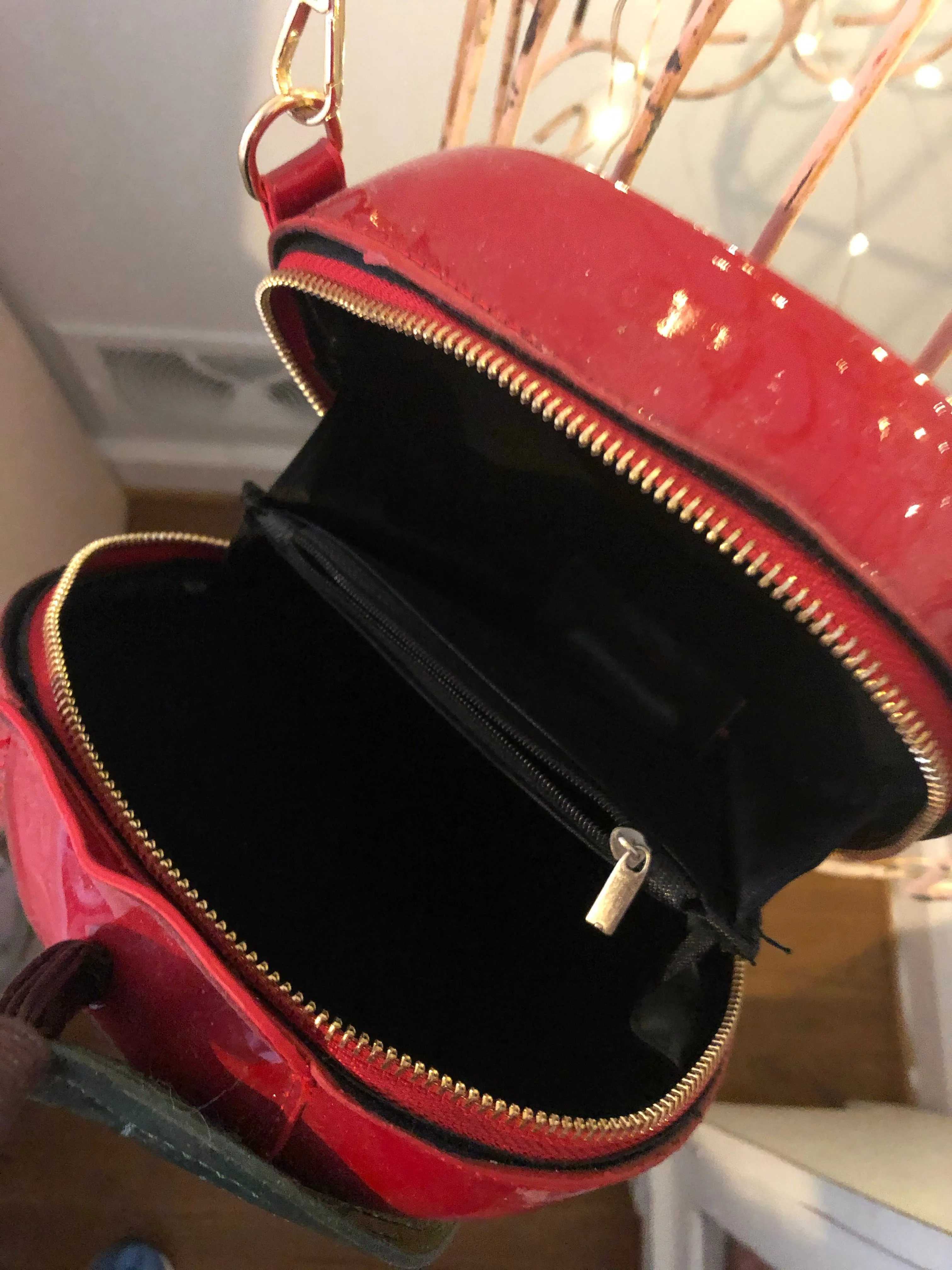 “Take A Bite” Apple Purse